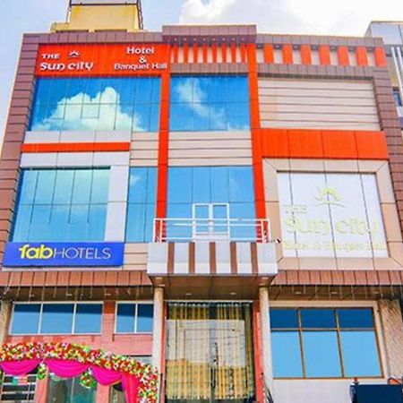 Capital O 64299 Hotel Suncity Juhi Bari Ngoại thất bức ảnh